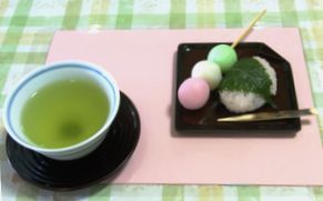 だんご、桜餅、緑茶.JPG
