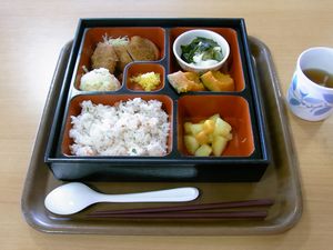 幕の内弁当-1.jpg