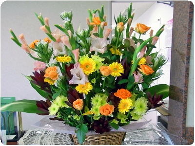 病院受付・花 (1).JPG
