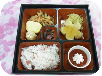 お花見弁当.jpg