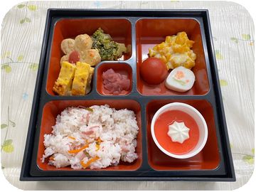 お花見弁当.jpg